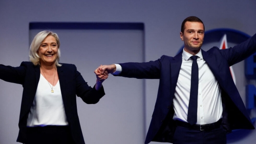 w980-p16x9-2022-11-05T105419Z_1124752480_RC2MFX9IQ7MI_RTRMADP_3_FRANCE-POLITICS-FARRIGHT.jpg