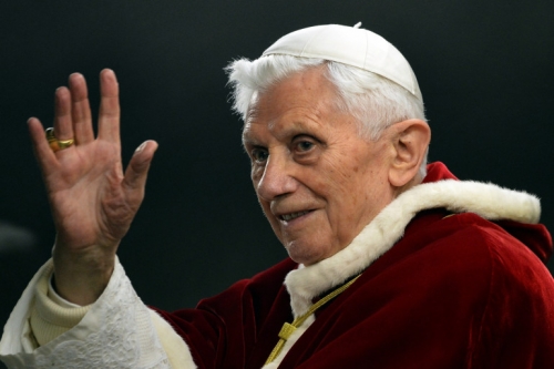 1216391-le-pape-benoit-xvi-joseph-ratzinger-le-29-decembre-2012-au-vatican-372856620.jpg