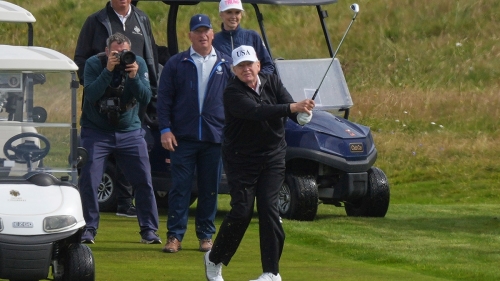 trump-golfing-turnberry-trip-1467227357.jpg