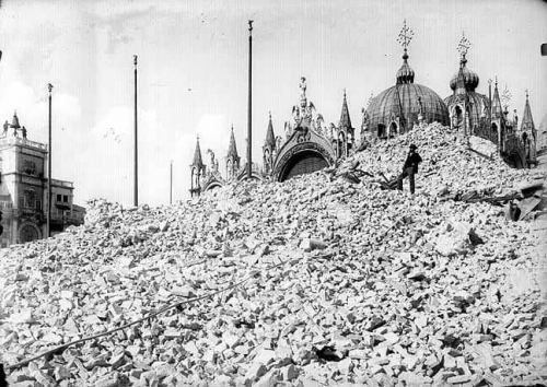 Crollo-del-Campanile-di-San-Marco4.jpg