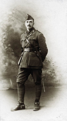 hendrik-de-man-in-legeruniform-tijdens-de-eerste-wereldoorlog-1914-1918-1144266118.jpg