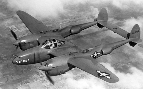 Lockheed_P-38_Lightning_USAF.JPG