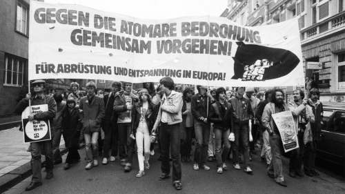friedensbewegung-109-3707158360.jpg
