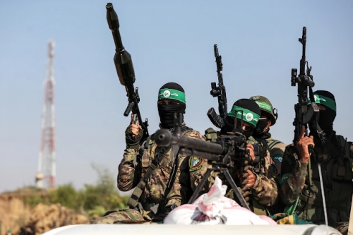 231010-hamas-fighters-weapons-israel-gaza-conflict-ac-748p-8d6428.jpg