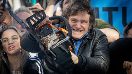 javier-milei-argentine-elections-tronconneuse-57859-2114210563.jpg