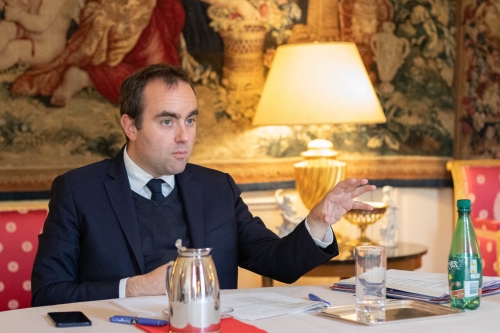 sebastien-lecornu-10-2923601232.jpg