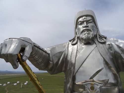 Genghis-Khan-standbeeld.jpg