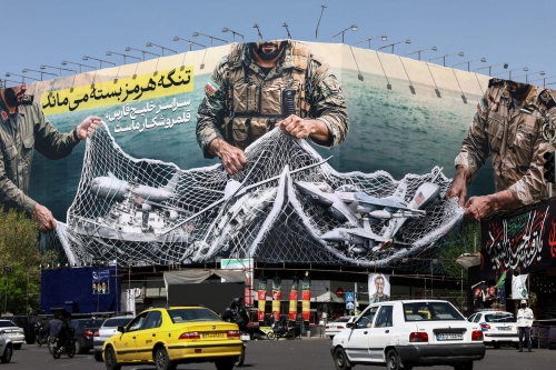 2026-04-05T102802Z_1824332597_RC2UIKADIHE4_RTRMADP_3_IRAN-CRISIS kopie.jpg