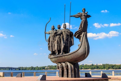monument-aux-fondateurs-de-kiev-sur-le-quai-du-fleuve-dniepr-à-ukraine-206187894.jpg
