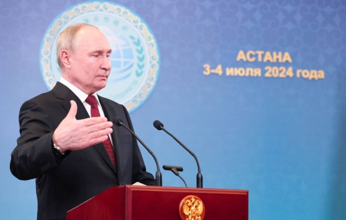 Poutine-Astana-OCS-Espace-Armes-juillet-2024_01.jpg