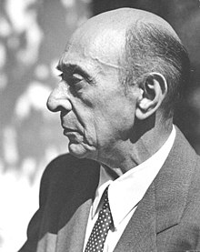 220px-Arnold_Schoenberg_la_1948.jpg