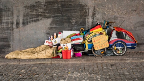 poverty-in-cologne-germany-picture-id1179142272-1747343133.jpg