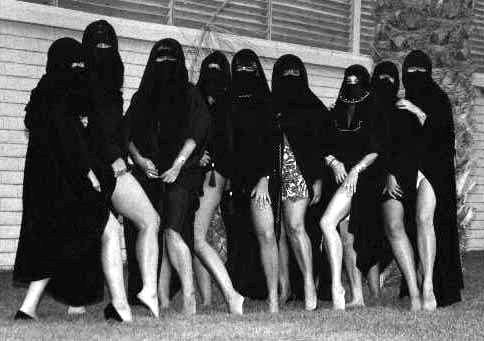 sexu-burqa-contest.jpg