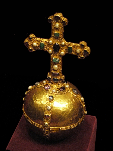 Imperial_Orb_of_the_Holy_Roman_Empire.jpg