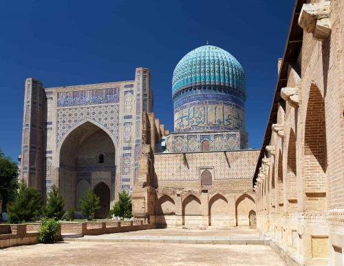 Bibi-Khanum-Mosque-Samarkand-Uzbekistan1.jpg