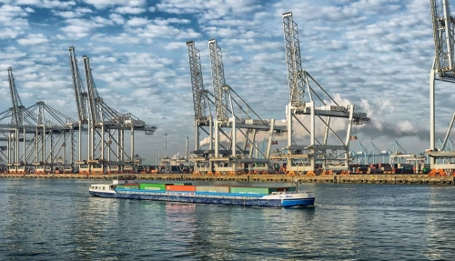 Rotterdamse-haven-366043970.jpg