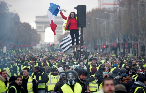 Eurozine-Mouvement-des-gilets-jaunes-Marc-Olivier-Padis.jpg