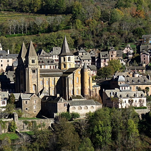 Conques,_Aveyron,_France_-_Flickr_-_pom'..jpg