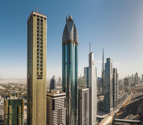 dubai-futuristic-skyscrapers-of-sheikh-fotovoyager.jpg