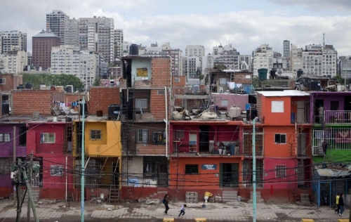 b76d31e041e1275c0a497da76b2a2a87--shanty-chic-slums-1528318755.jpg
