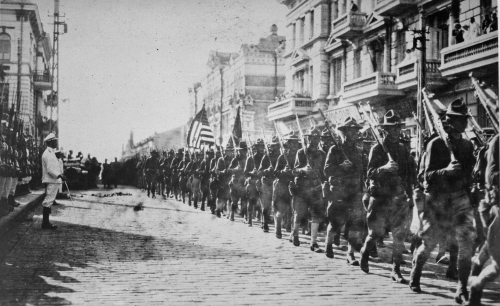 American_troops_in_Vladivostok_1918_HD-SN-99-02013.JPEG