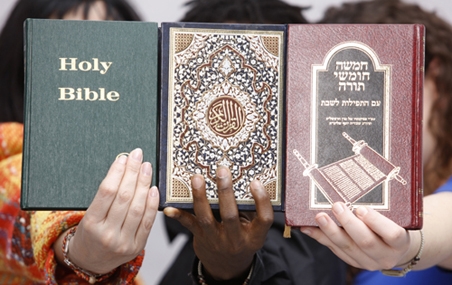 bible_coran_thora-3810726006.jpg